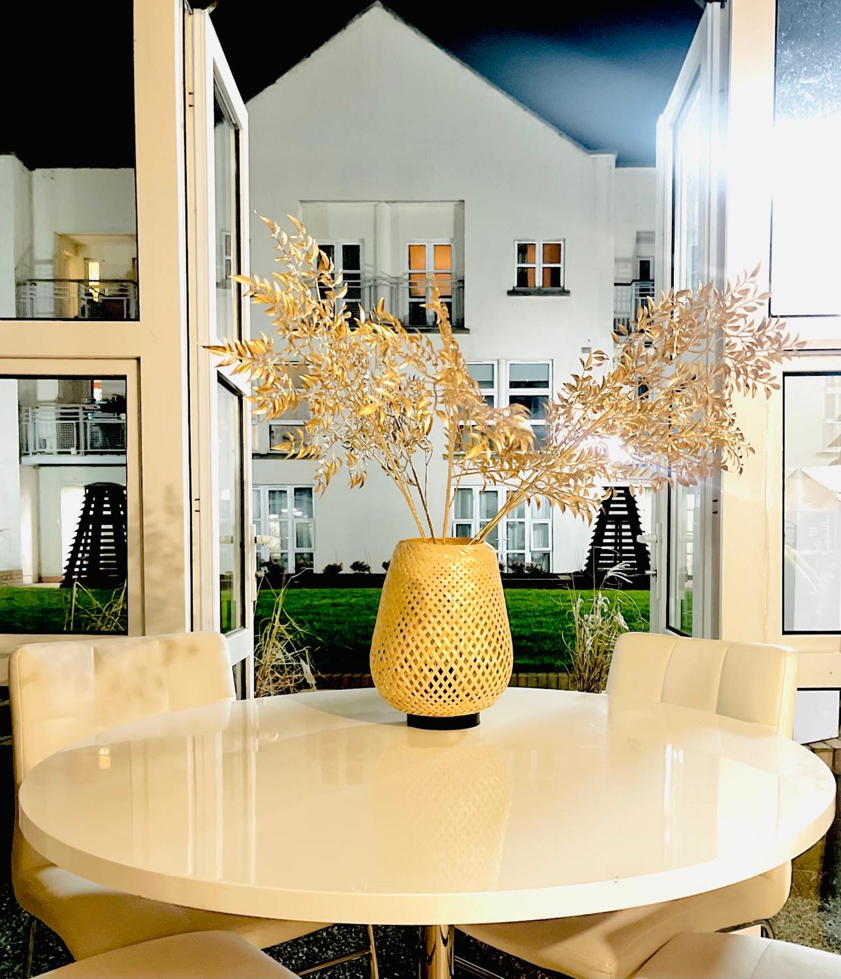 Modern Elegant Central Apt With Parking Δουβλίνο Εξωτερικό φωτογραφία