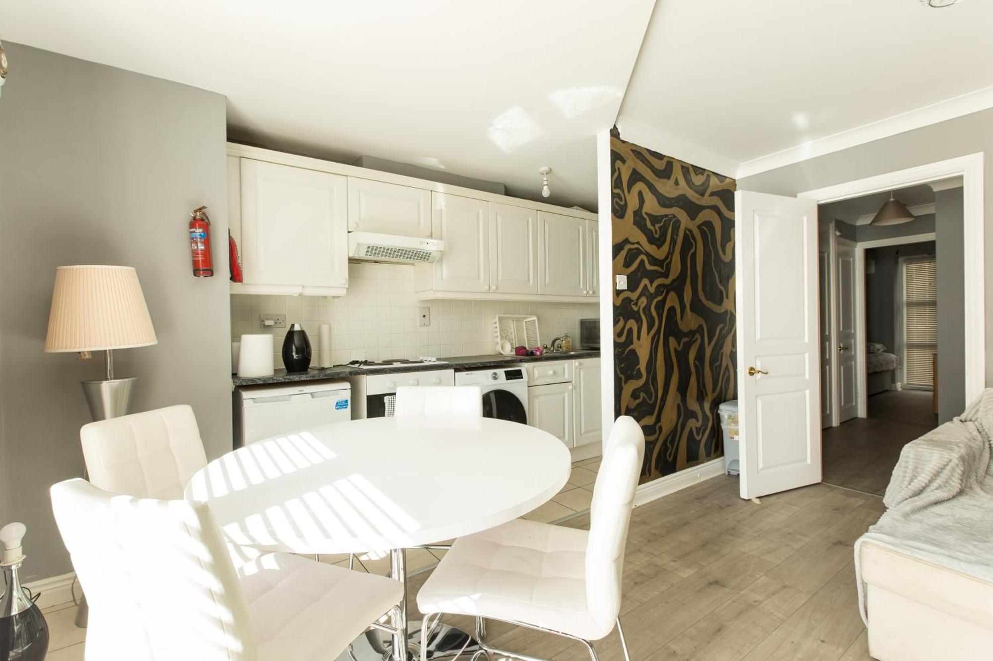 Modern Elegant Central Apt With Parking Δουβλίνο Εξωτερικό φωτογραφία