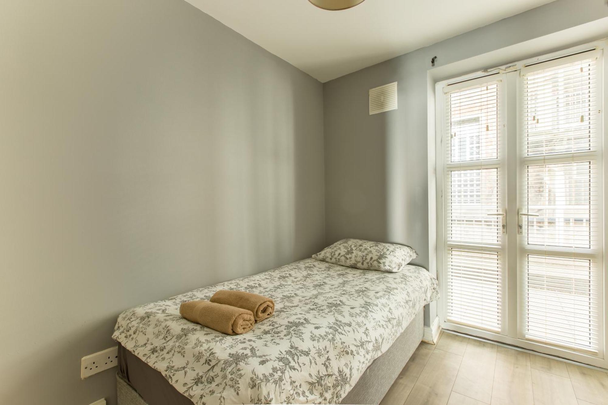 Modern Elegant Central Apt With Parking Δουβλίνο Εξωτερικό φωτογραφία